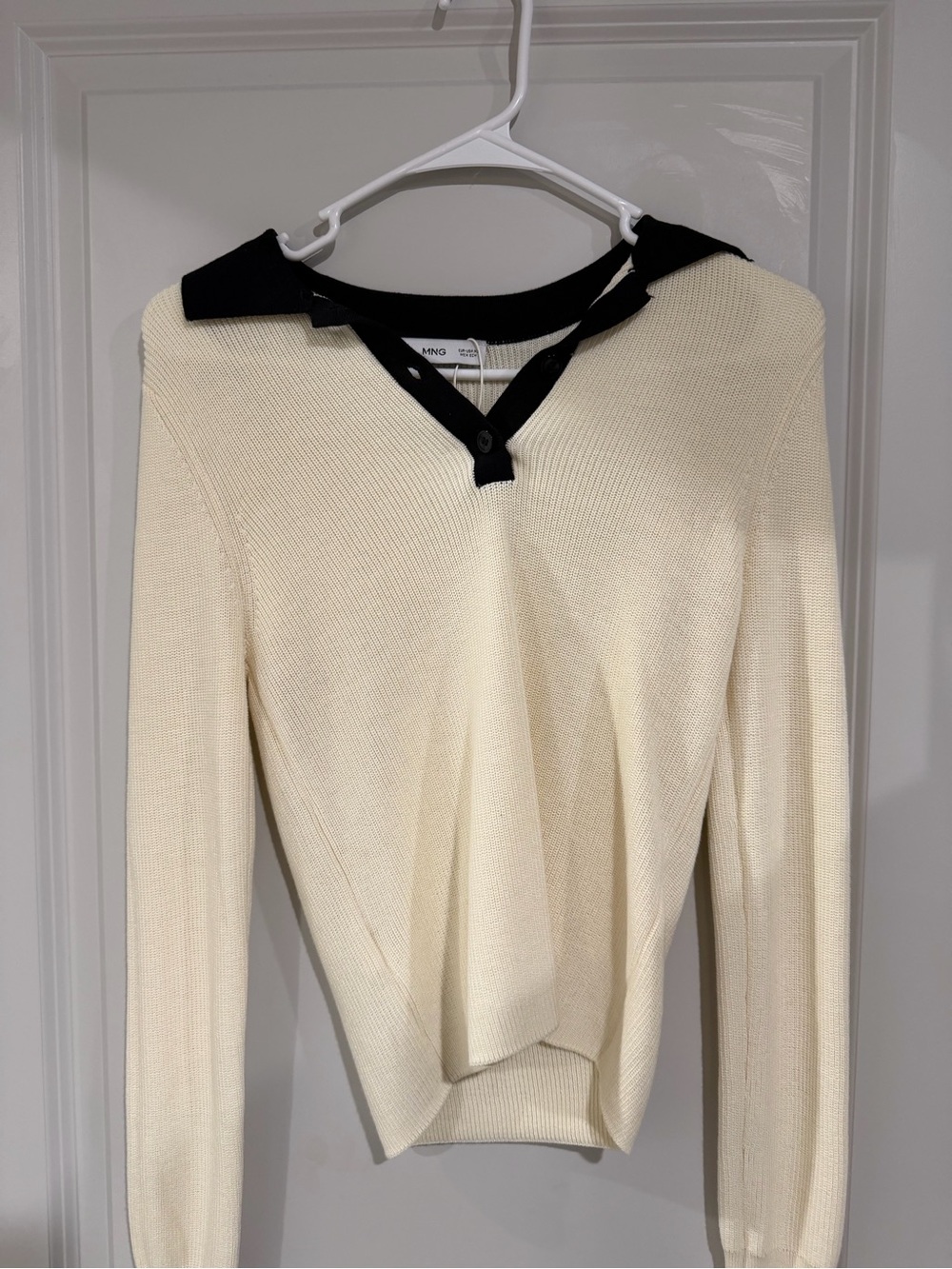 Mango Cream V-Neck Knit Sweater with Black Collar
